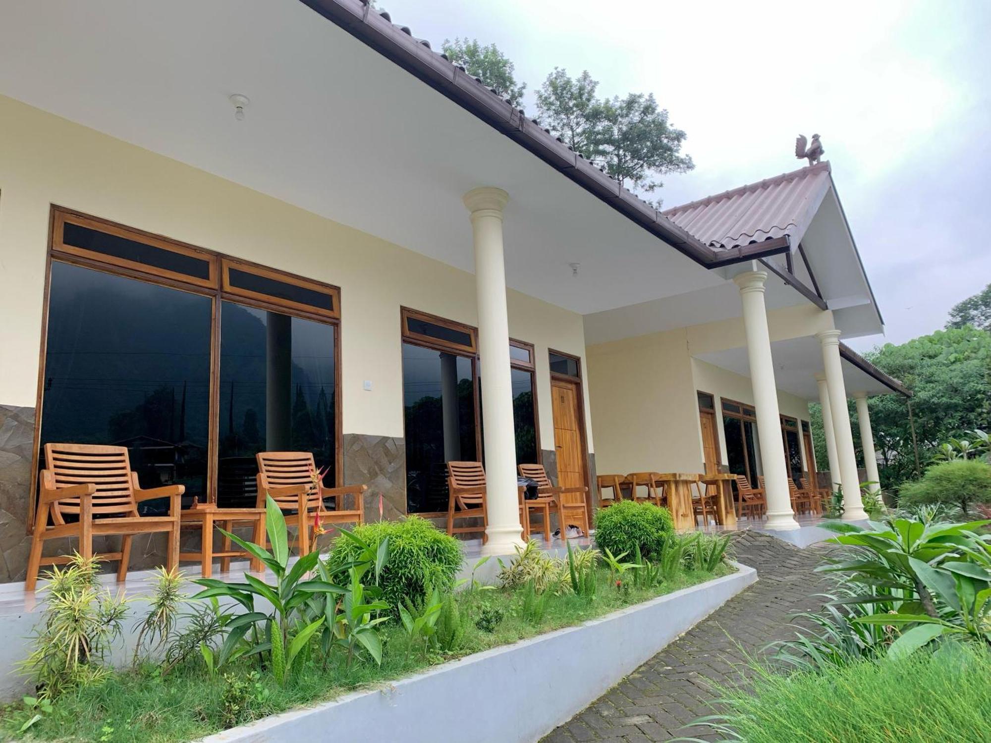 Gubuk Ndeso Bromo Apartment ภายนอก รูปภาพ